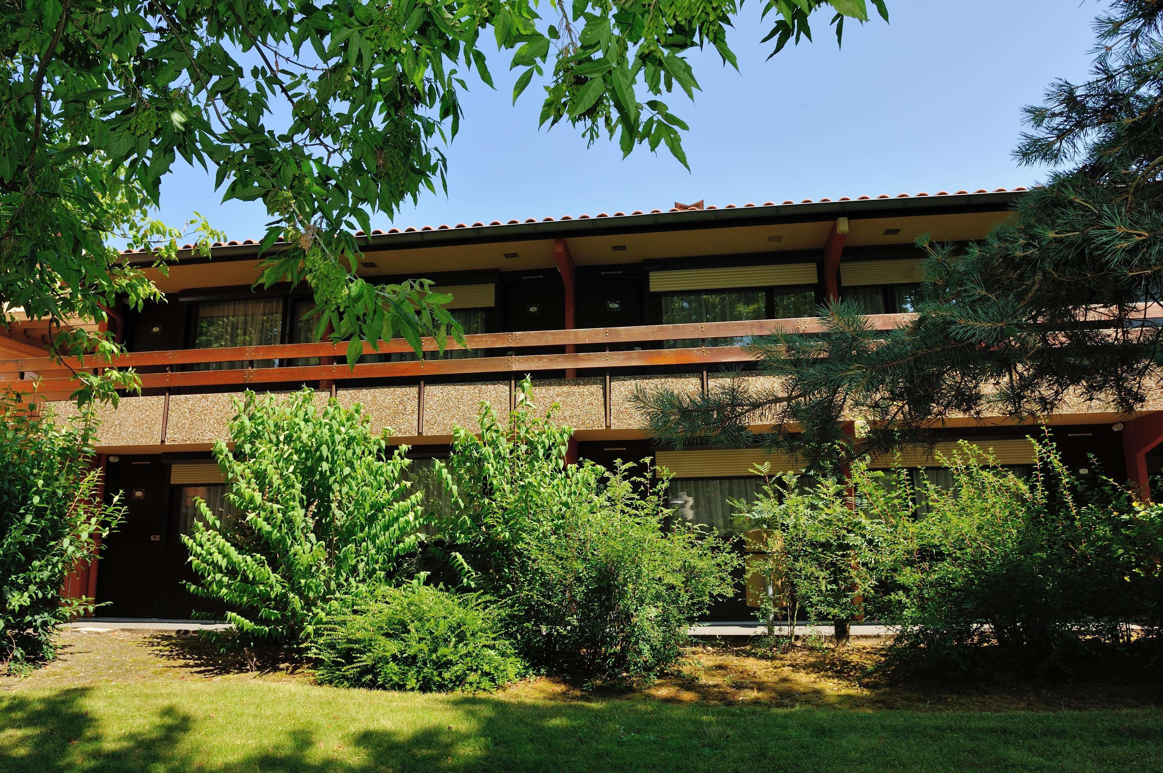 Hotel Campanile Cholet Exterior foto